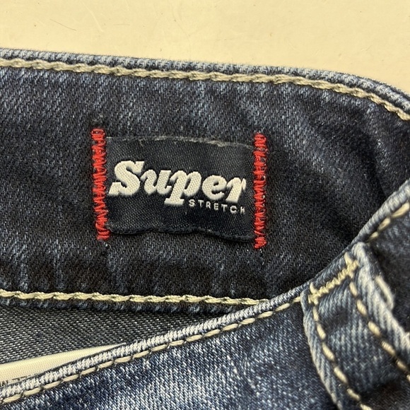 Silver Jeans Suki Mid Capri Size 27 - Picture 9 of 16